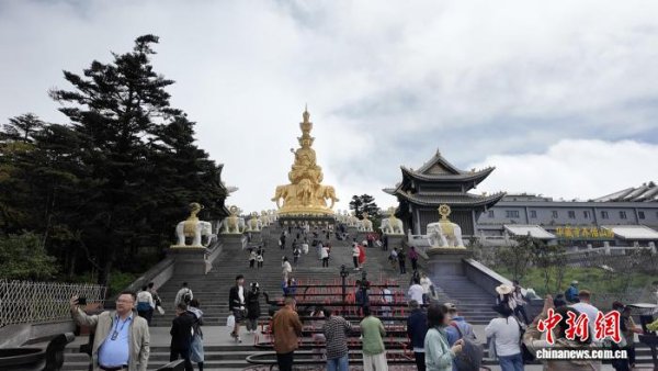 联丰配资 （活力中国调研行）千年峨眉“武”“动”文旅，中外游客畅玩乐山